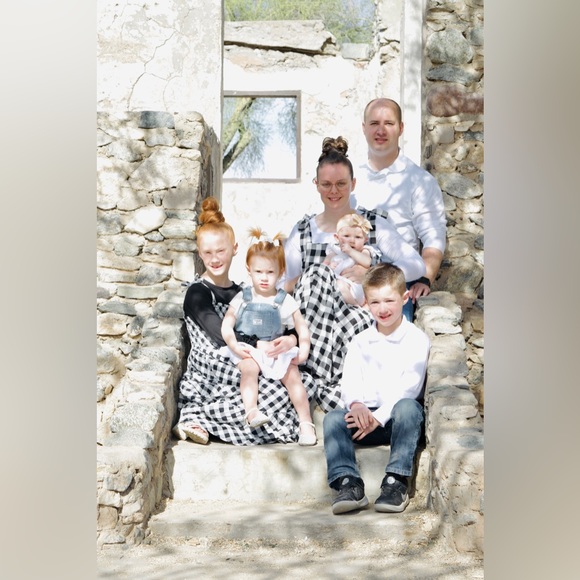 Meet your Posher, Briana - Picture 2 of 8